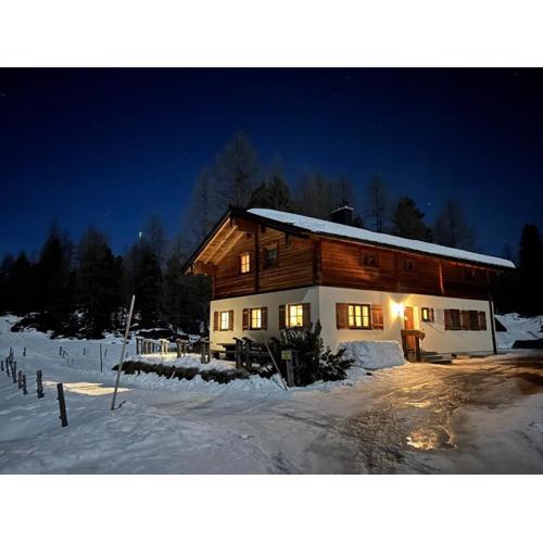 Chalet Neuhofalm Obertauern mit Sauna und Hobbyraum