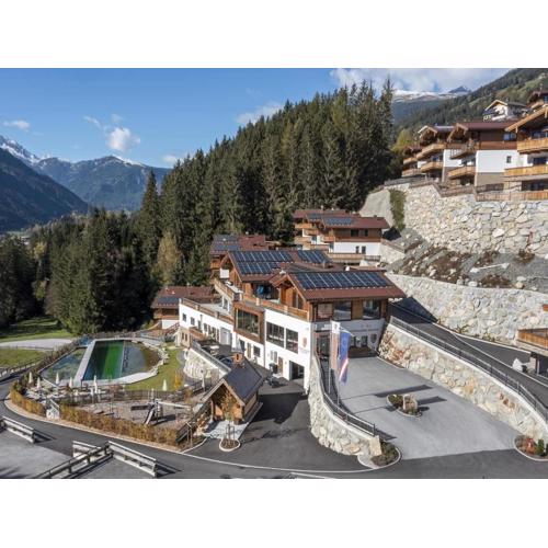 Chalet Retreat with Terrace & Sauna