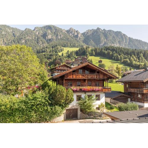 Chalet Ursin Lodge
