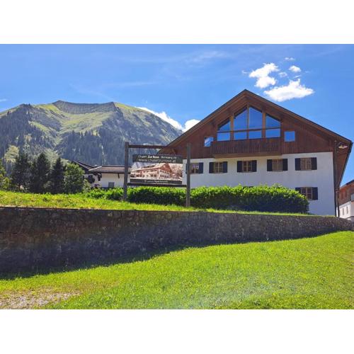 Chalet Zur Rose in Berwang bij de piste