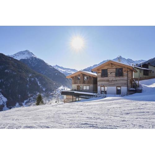 Chalets - The Peak