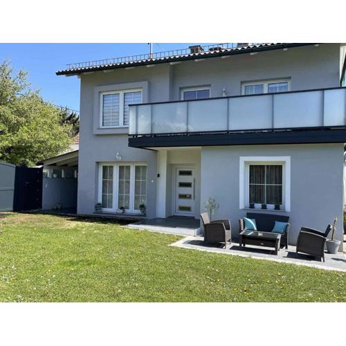 Charmantes Ferienhaus - Velden