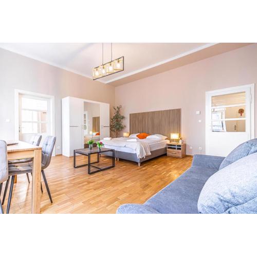 Charming 2BR Aprtment Near all Tourist Attractions