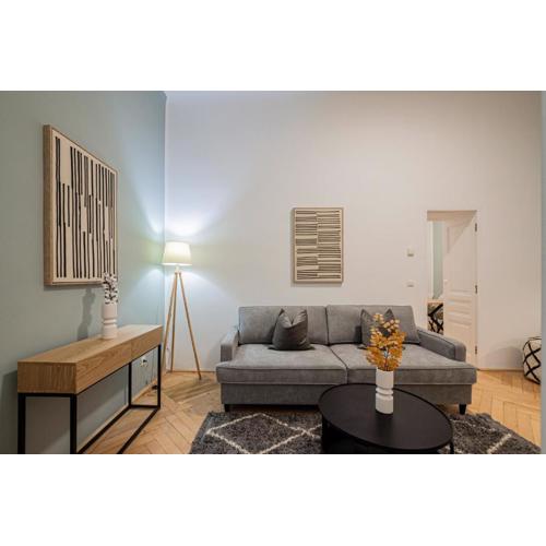 Charming APT perfect for 4-6 tram, self-checkin