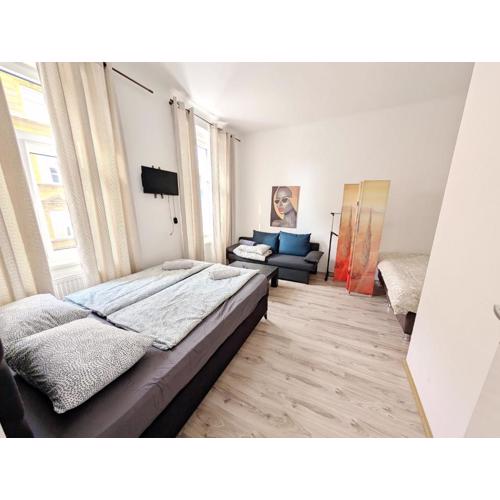 Charming Stay - Close to Vienna Attractions MZ27