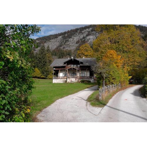 Charming Villa Lynden at foot of Loser, overlooking lake