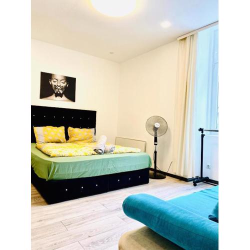 Chic 1BR Apartment Perfect for 3 Guests in Vienna