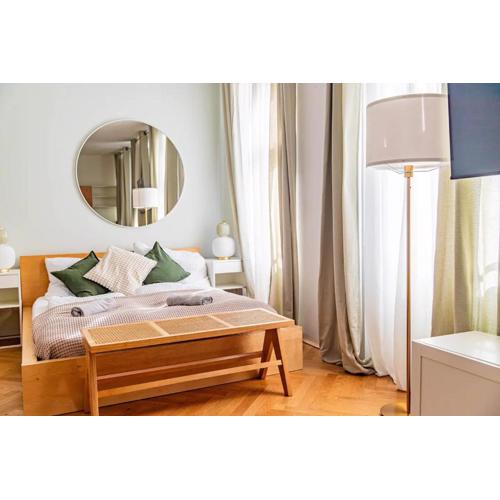 City Apartment - 1 Min to U1 Reumannplatz - Fresh Fruit Market in front of the House