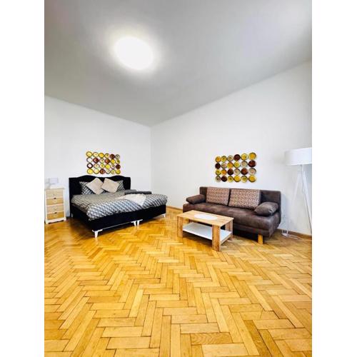 Comfortable 1BR & Lounge Apartment 7 min Westbahnhof