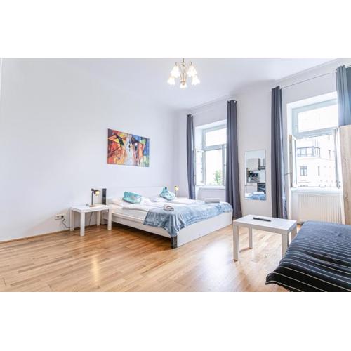 Comfortable 2BR Apartment near Belvedere Palace