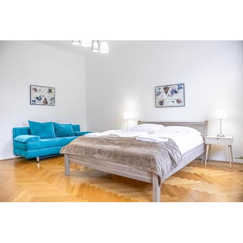 Comfortable 2BR Apt, Near Wiener Stadthalle