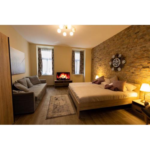 Comfortable romantic 1 bedroom apartment near Augarten