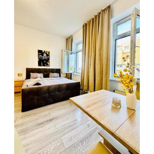 Comfy 3BR in a Shared Apt, 10Min to FAC Platz