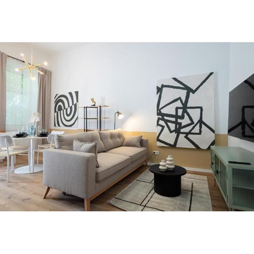 Contemporary 1-Bed Apartment with Balcony in the Heart of Vienna