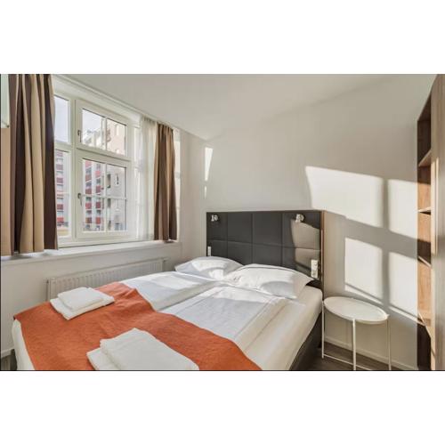 Cosy Central Serviced Apartment