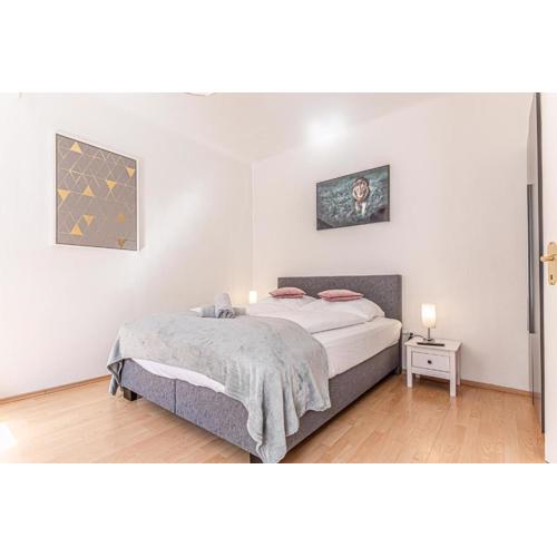 Cozy 1BR Apt,TV and Netflix, Close to Metro Lines