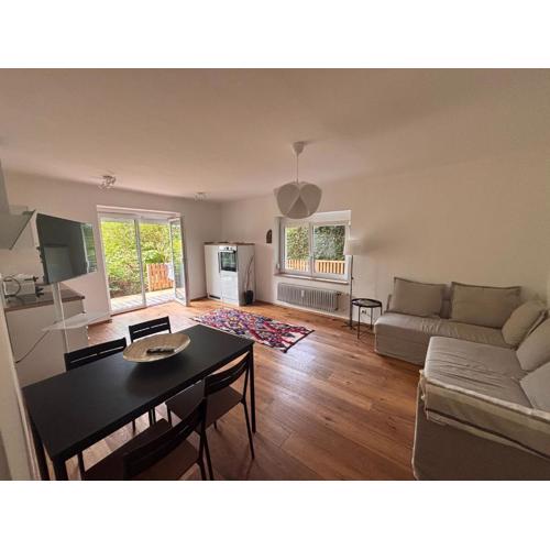 Cozy Apartment with Garden in Graz Free Parking