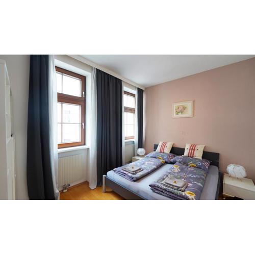 CozyNite Premium Apartment Hernals 2