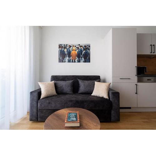 Cute 1BR Hideaway & City Quick by HM