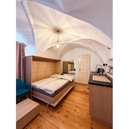 Danube Holiday Homes Studio - Top 2