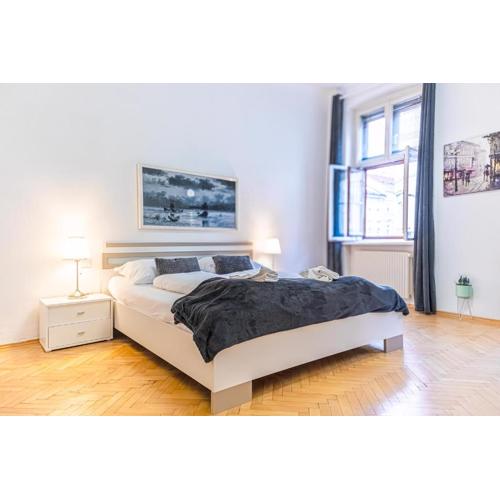 Deluxe 3BR Apt. Wiener Stadthalle - Suitable for Longstays