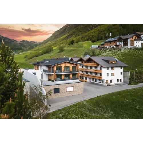 Die Sabine & dein Hotel in Galtür