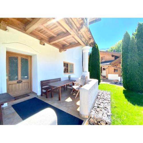 Dorfchalets - Appartement Rosi inkl Tauern Spa Eintritt & Sommerkarte