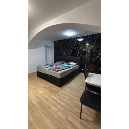 Economy 2BR Apartment Next to Prater Amuesement Park
