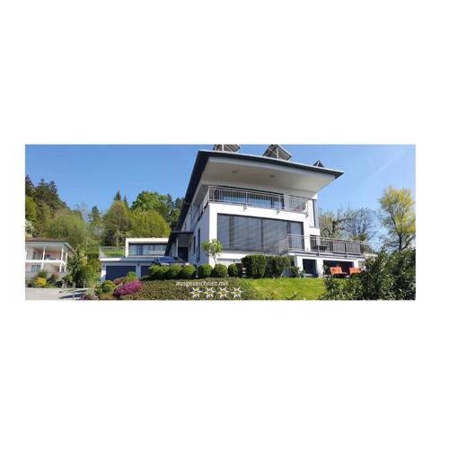F E R I E N W O H N U N G "Am Halbenstein"
