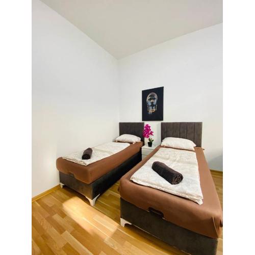 Family Apartment near Schönbrunn Palace HL3