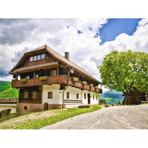 Farmhouse near Afritzer See & Verditz Trails