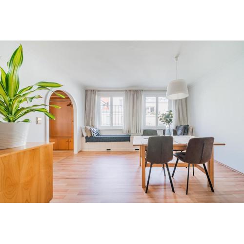 FeelHome-Karmeliterviertel-6 Gäste-WiFi-Smart TV