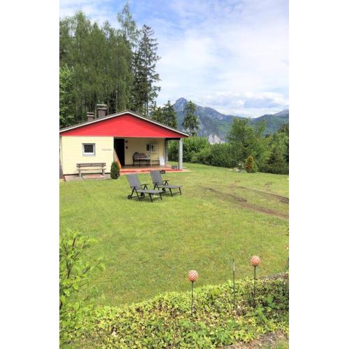 Ferienhaus am Traunsee mit Bergsicht