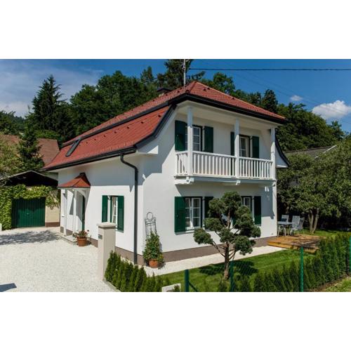 Ferienhaus Kleine Gartenvilla