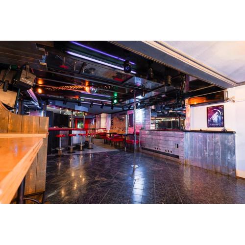 Ferienhaus mit Disco, Whirlpool und vielem mehr