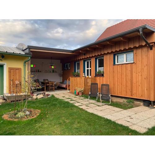 Ferienhaus mit Garten in Thermennähe