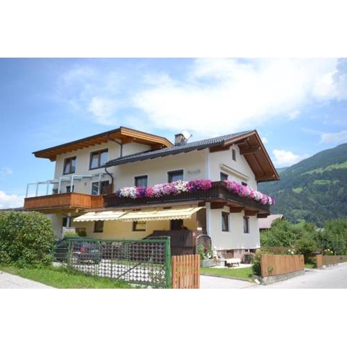 Ferienhaus Tirol Zillertal by FeWo-Plan Raffeiner UDEZ100