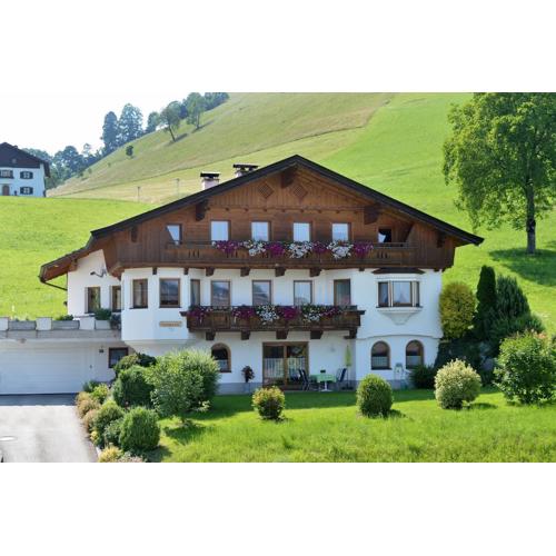 Ferienwohnung Seethaler - Gartenblick