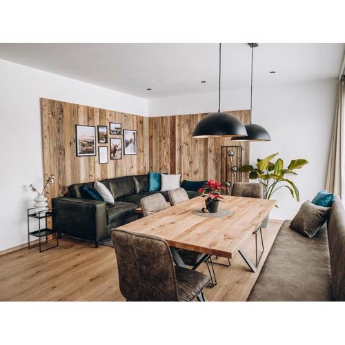 FOUR PEAKS Apartment