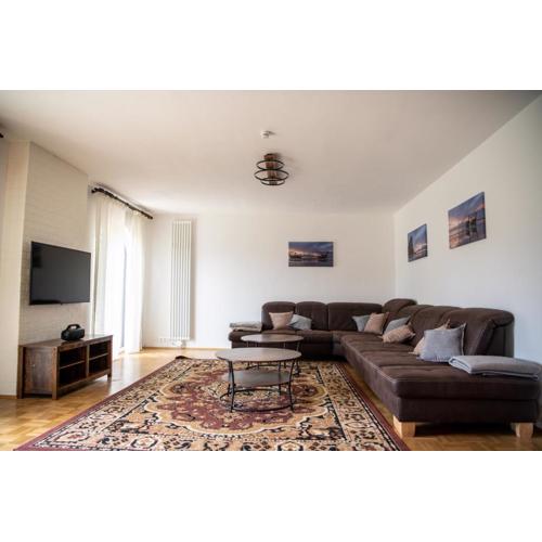 Ganzes Haus mit viel Platz für Familie und Freunde
