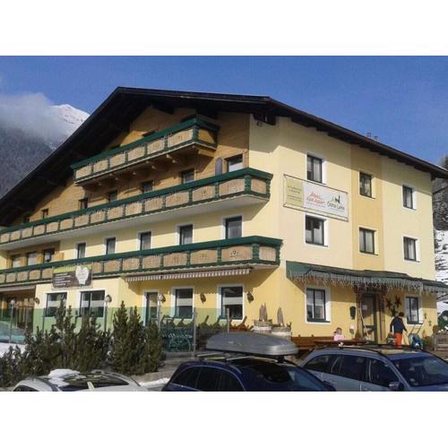 Gentian Riding stable Alpine Appart