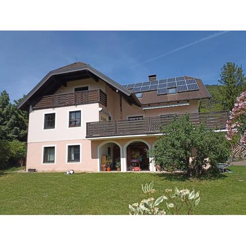 Großzügiges Landhaus im Grünen