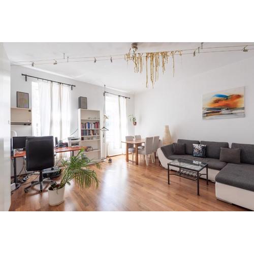 Grün, ruhig und zentral, großes Apartment mit Grünblick