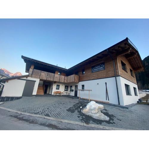 Haus Anton lebt