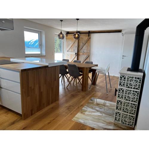 Haus Bergfeld with the view over Dachstein