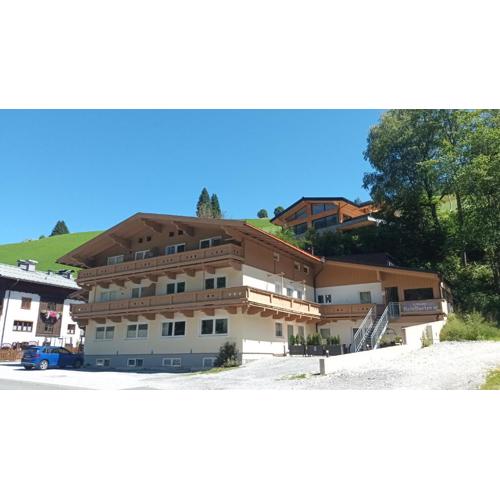 Haus Dienten Top 11