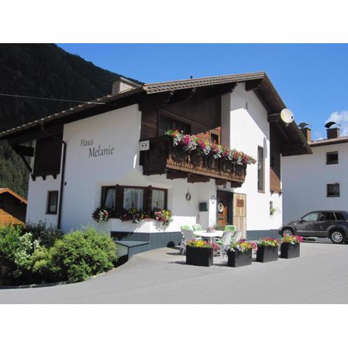 "HAUS MELANIE" inklusive SILVRETTA PREMIUM SUMMERCARD