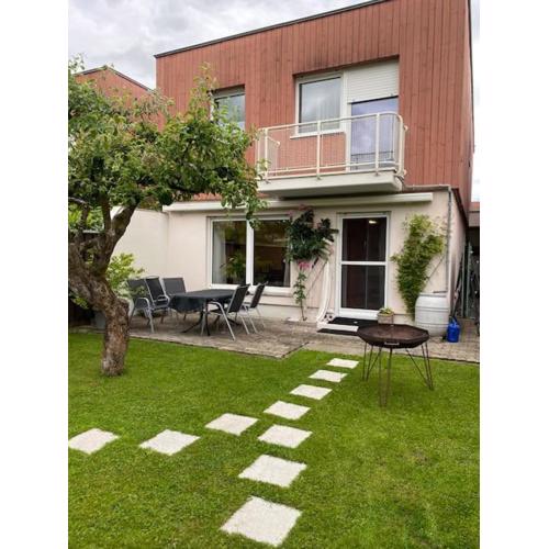 Haus mit schönem Garten