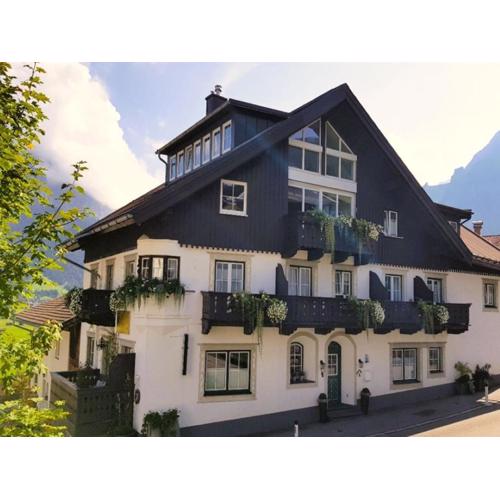 Haus Montana
