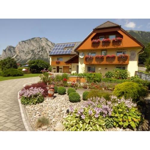 HAUS RUSSOLD - FEWO22 in entspannter Atmosphäre - GRÜNER SEE
